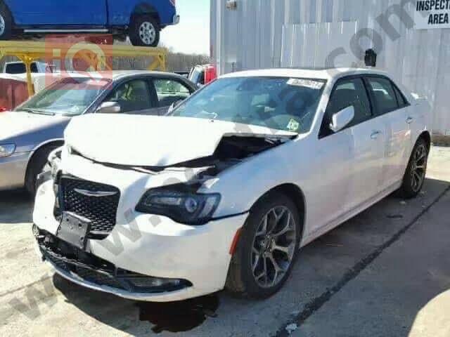 کرایسلەر 300